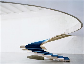 Edificio Ministerio de Asuntos Exteriores, Brasilia  _ Por  Oscar Niemeyer, 1974. _ Stepienybarno 500