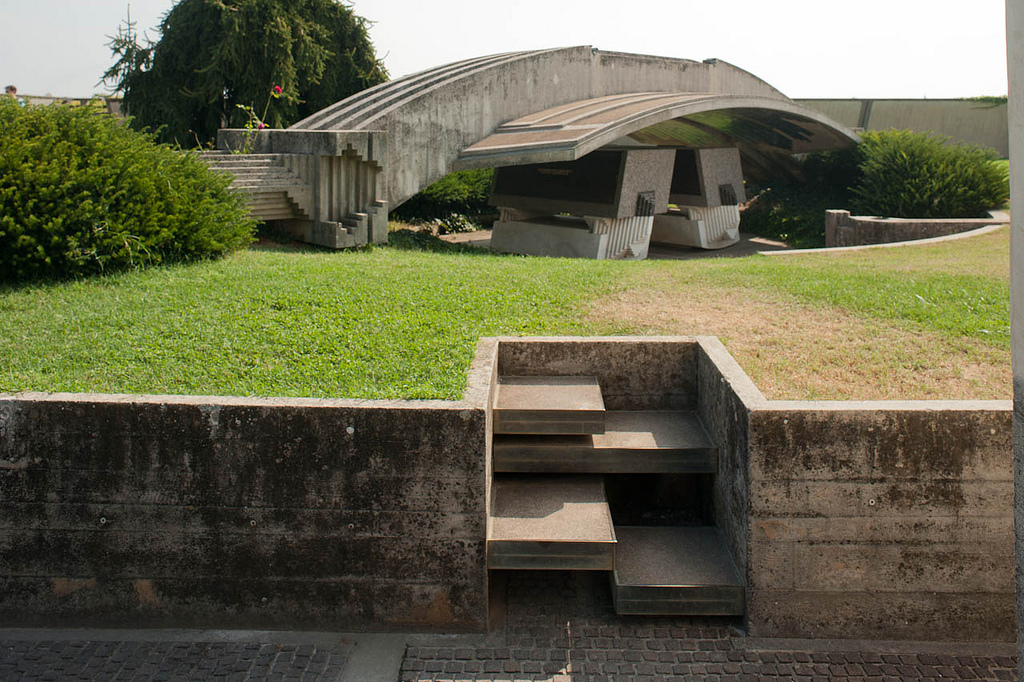 2. Carlo Scarpa, Brion-Vega cemetery, 1970-72_stepienybarno